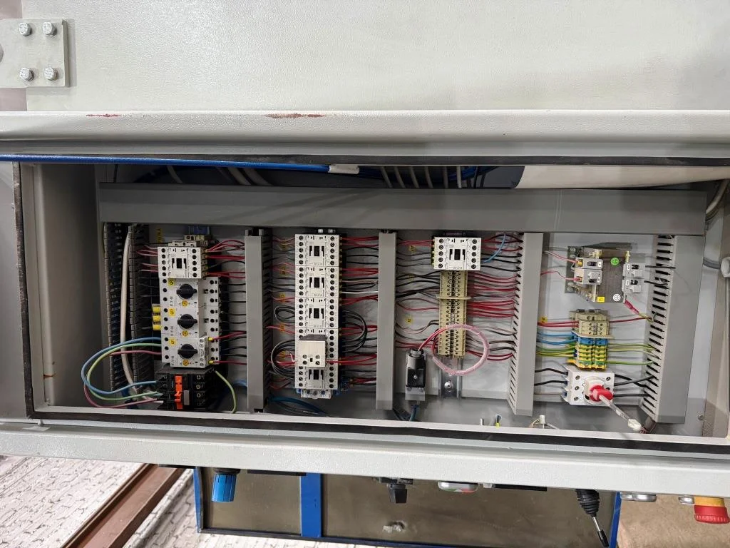Консольный шлифовально-калибровальный станок Houfek Cindy SPB 300 - миниатюра 7