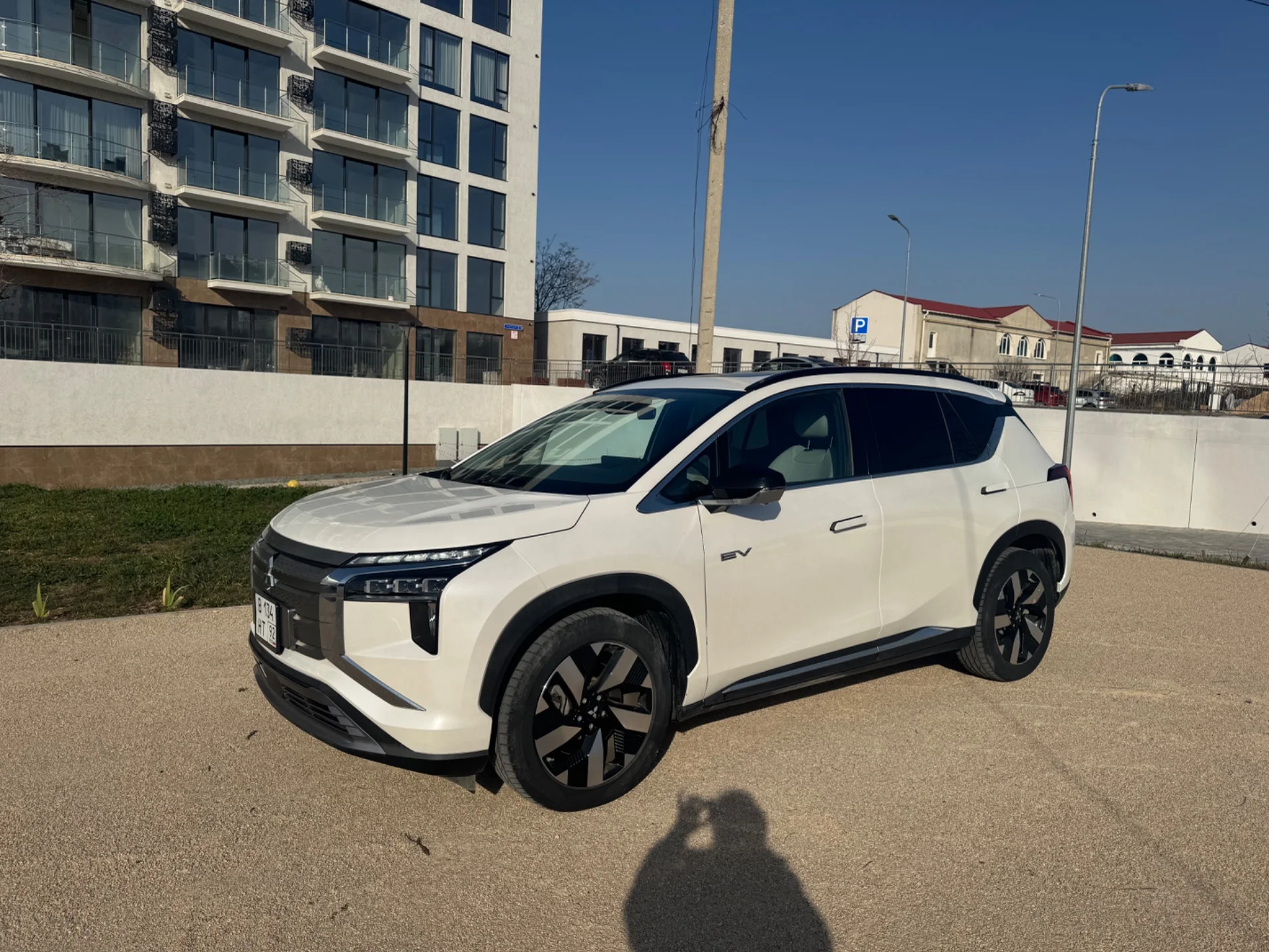 Mitsubishi airtrek - миниатюра 2