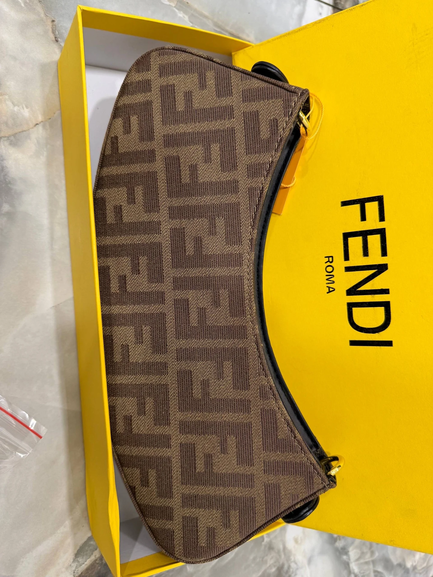 Сумка y2k FENDI женская - миниатюра 3