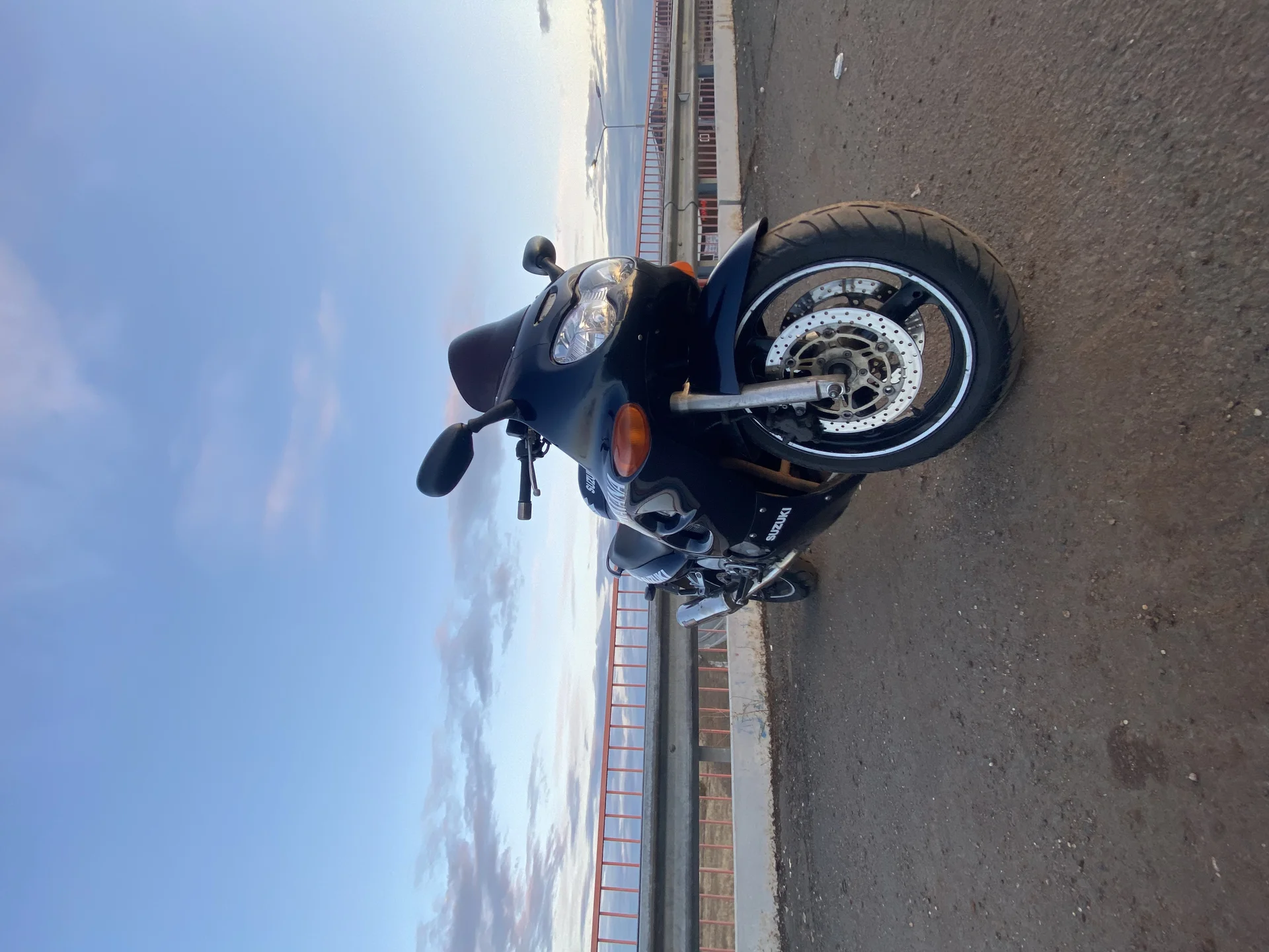 Suzuki gsx750f katana - миниатюра 3