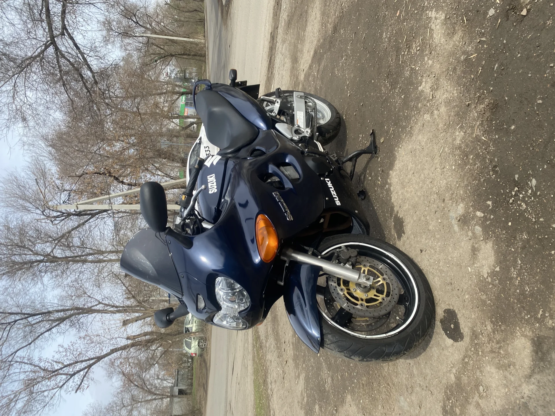 Suzuki gsx750f katana - миниатюра 6
