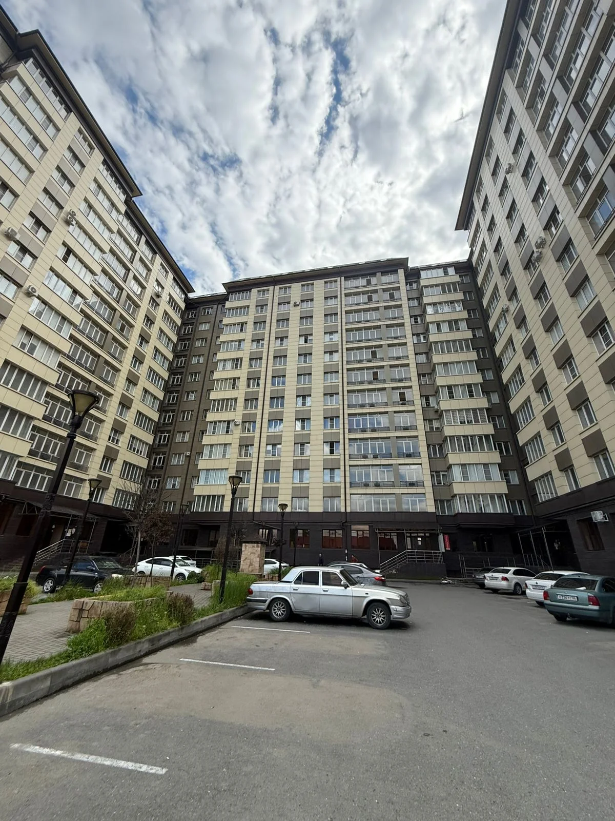 Шикарная квартира в элитном доме - миниатюра 9
