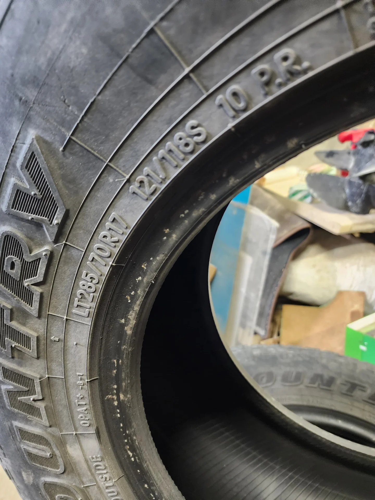 Шины летние для джипа LT285/70R17 - миниатюра 3