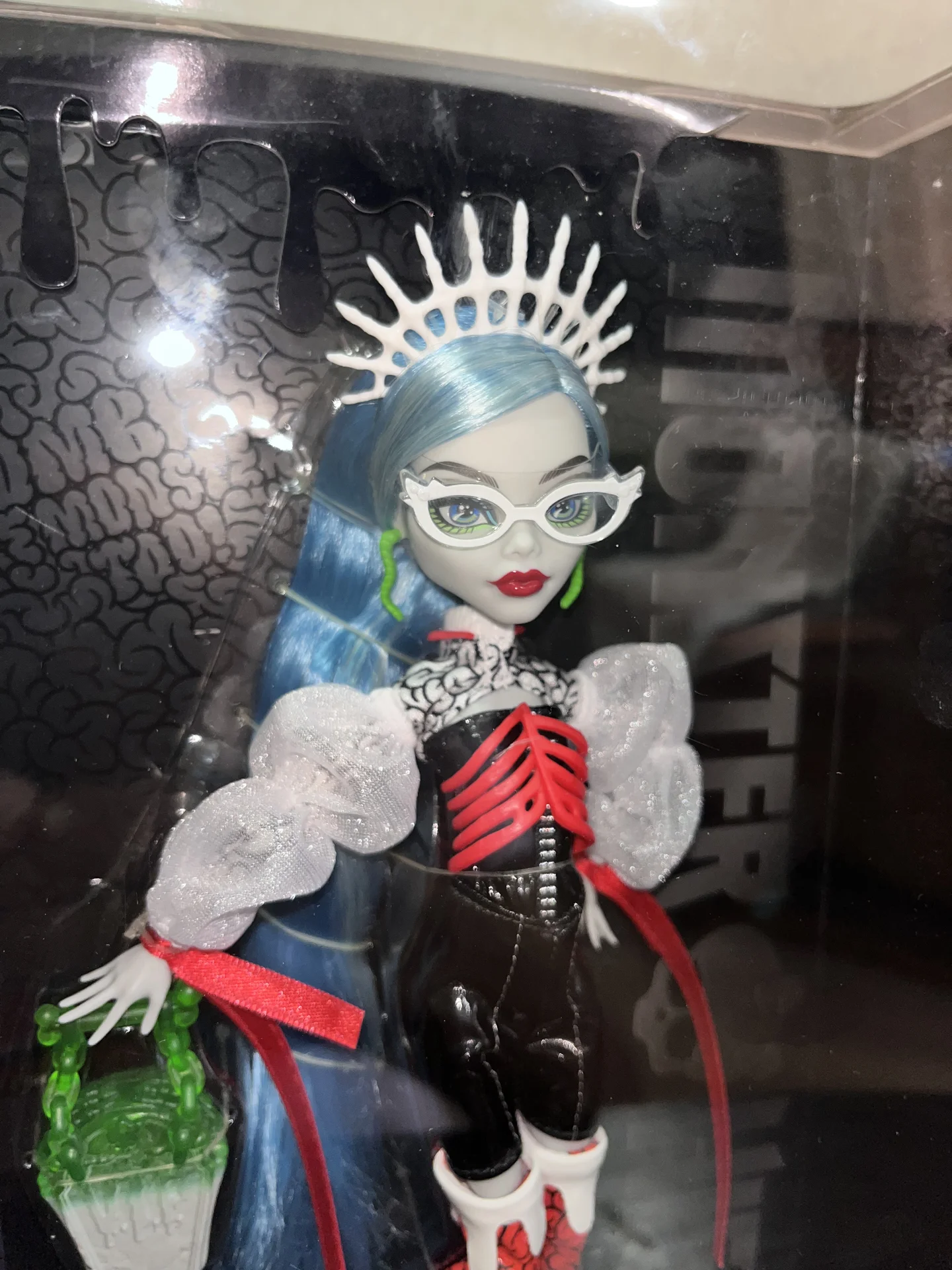 Кукла Monster high Ghouluxe Ghoulia Yelps - миниатюра 2