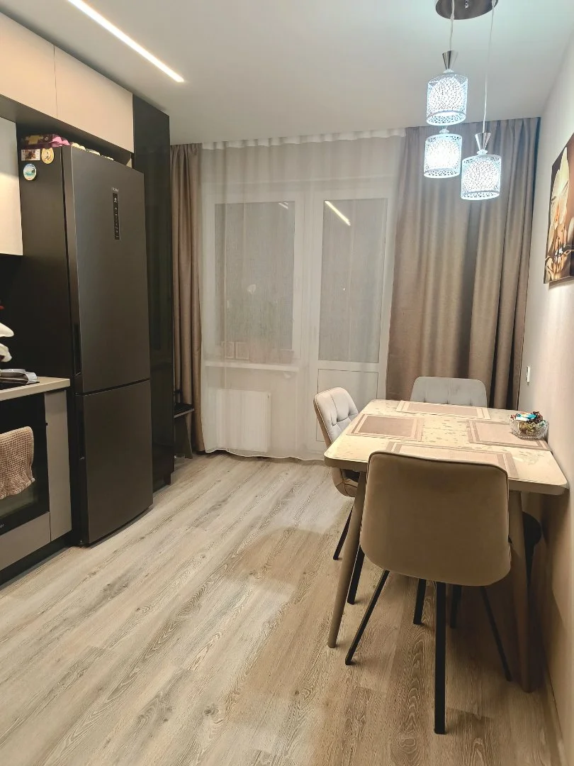 Квартира 3к.кв Монтклер 10к1 - миниатюра 2