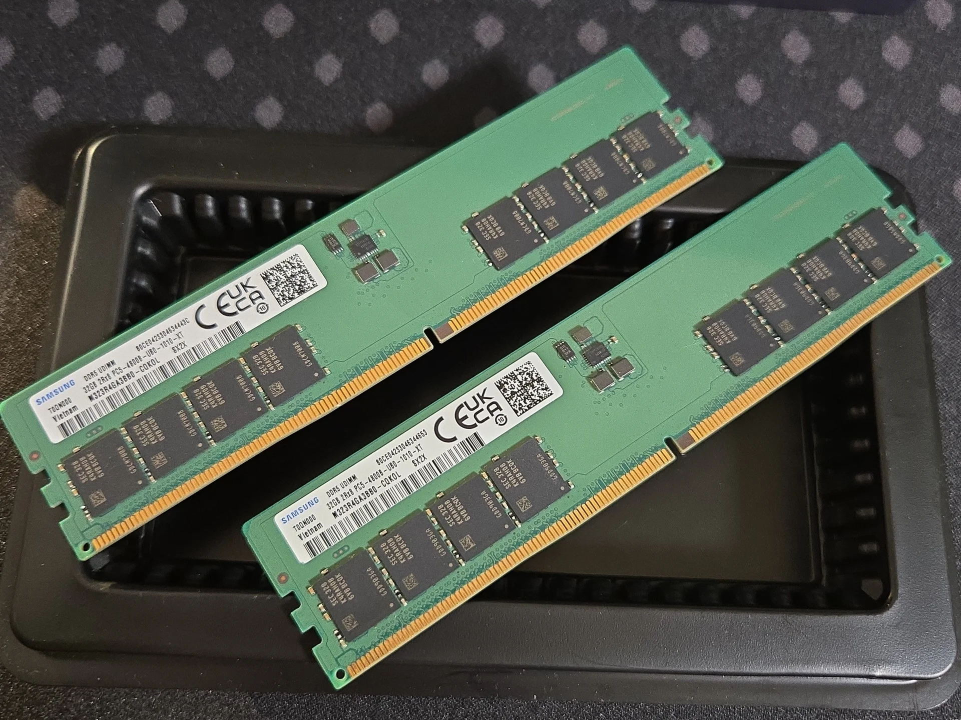 Модуль памяти Samsung DDR5 DIMM 32 Гб - изображение 1
