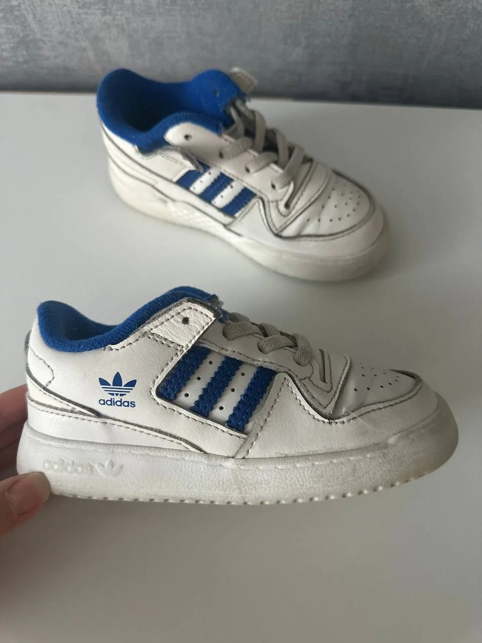 Кроссовки adidas 26-26,5 - миниатюра 2