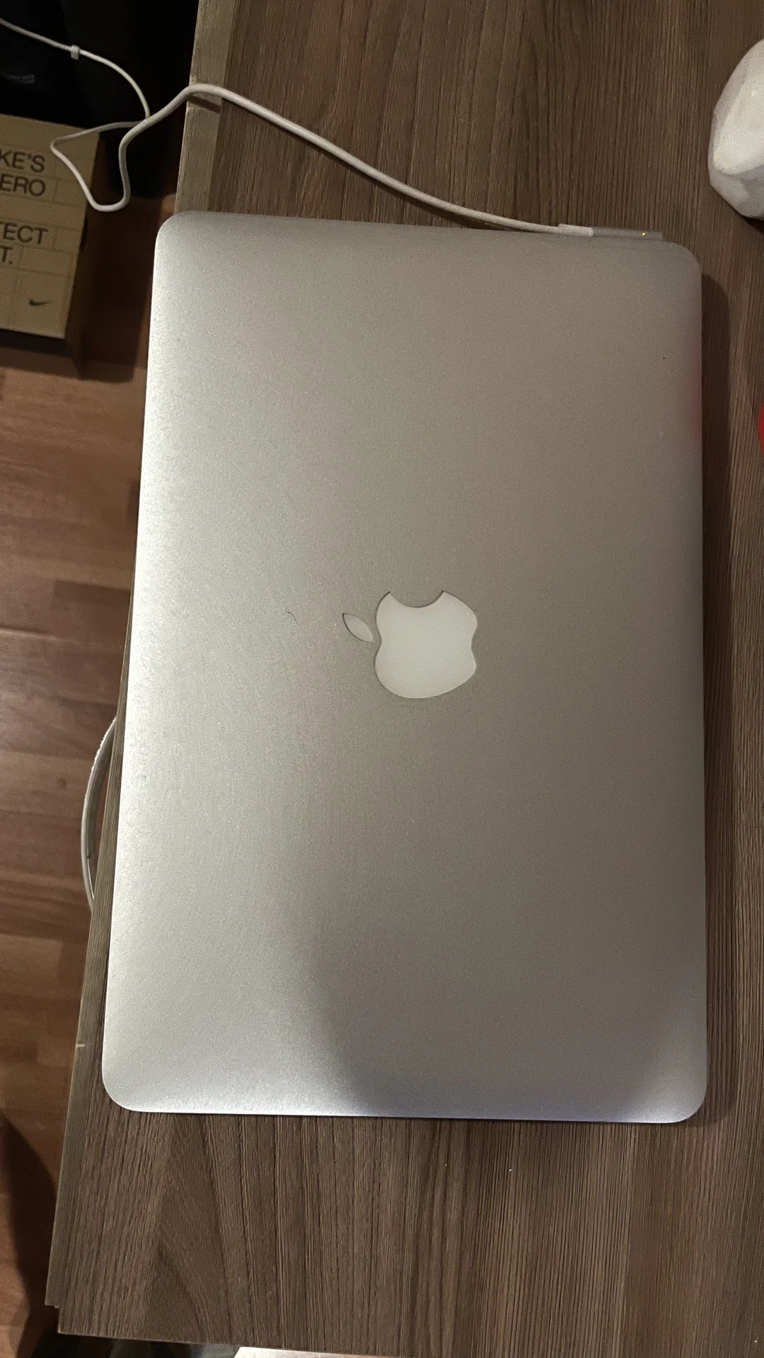 MacBook air (11-inch, Mid 2011) - изображение 1