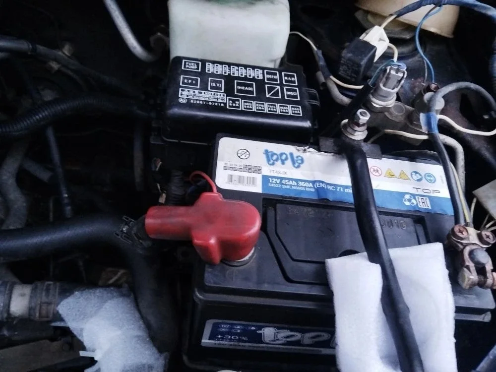 Daihatsu YRV 1.3 Parco S - миниатюра 6