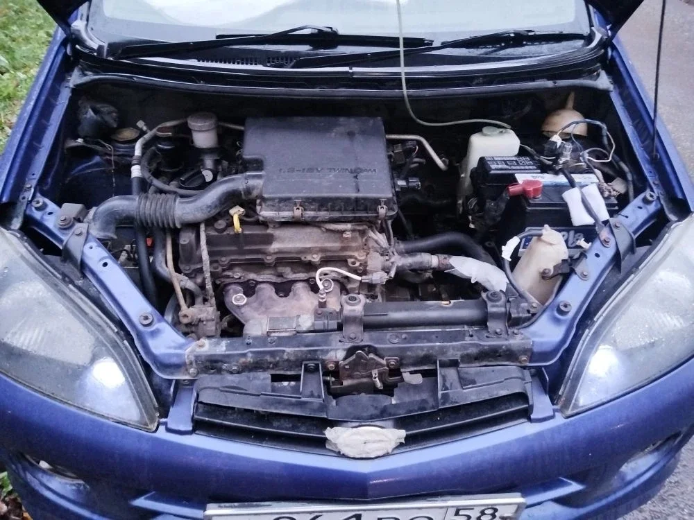 Daihatsu YRV 1.3 Parco S - миниатюра 7
