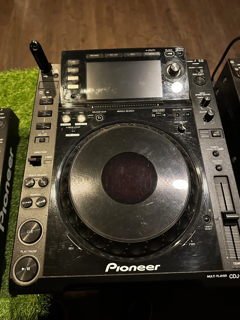 Проигрыватель Pioneer 2000 - миниатюра 2