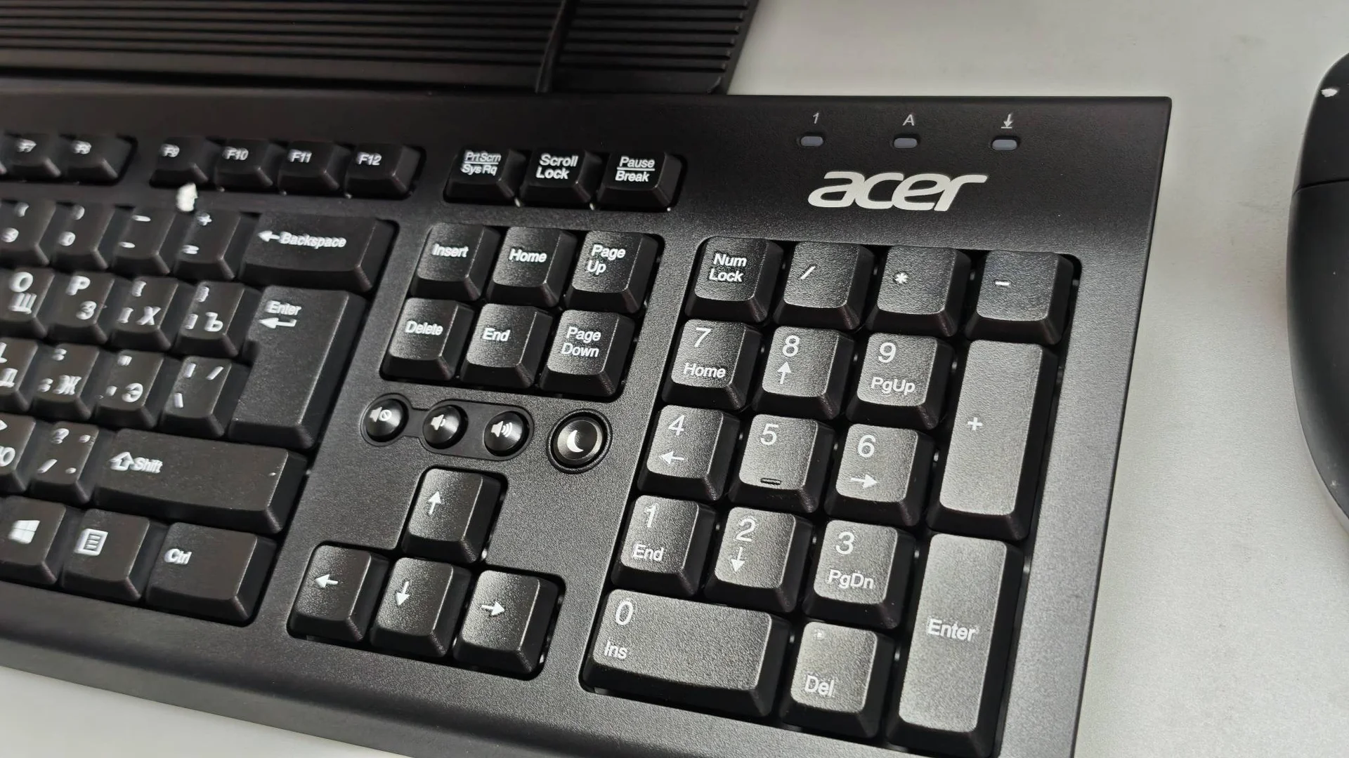 Моноблок Acer Veriton Z4820G 23,8" i5/8/500 новый - миниатюра 3