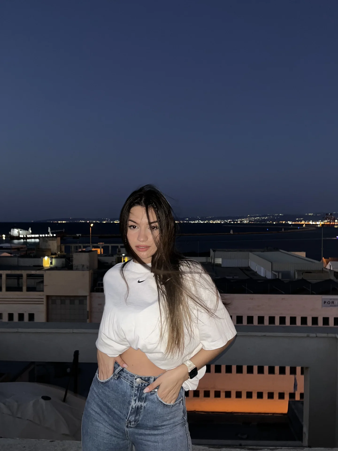 Футболка Nike оригинал белая oversize The Nike Tee