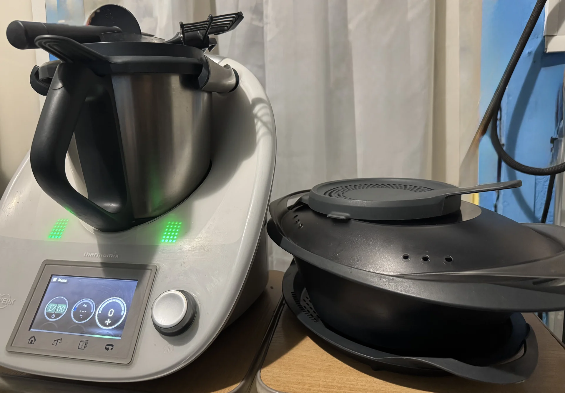 Thermomix TM5/ кухонный комбайн/ кухонная машина - изображение 1