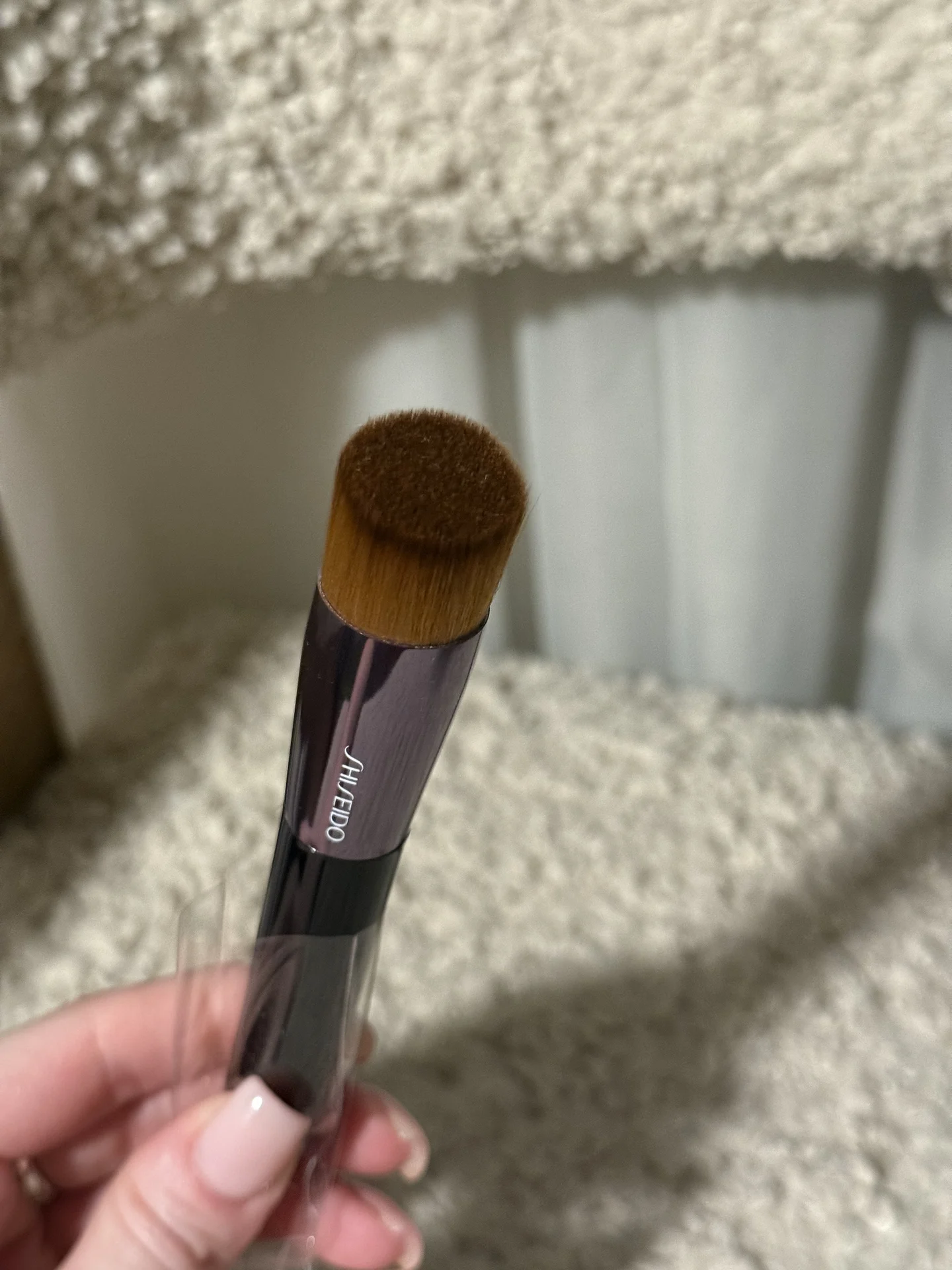 кисть для тонального shiseido - миниатюра 2
