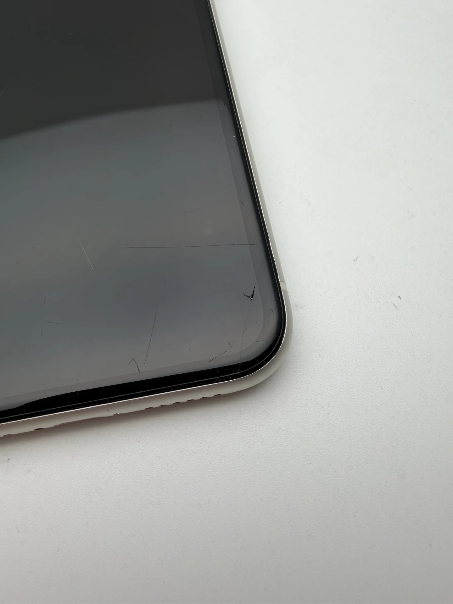 iPhone 11 - миниатюра 3