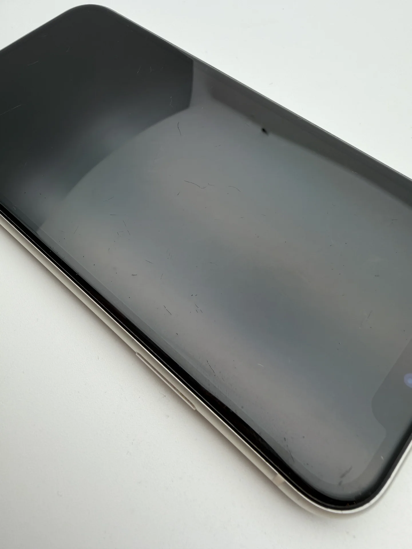 iPhone 11 - миниатюра 4