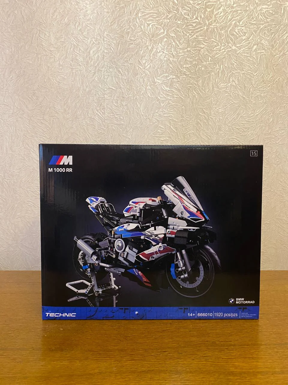 Конструктор мотоцикл BMW M 1000 rr (Аналог 42130) - миниатюра 7