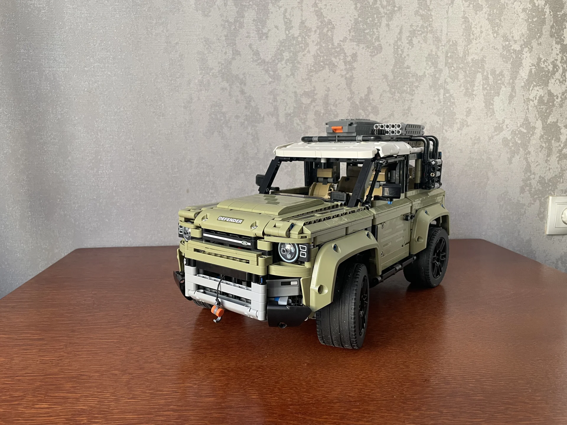 Конструктор Land Rover Defender (Аналог 42110) - миниатюра 2