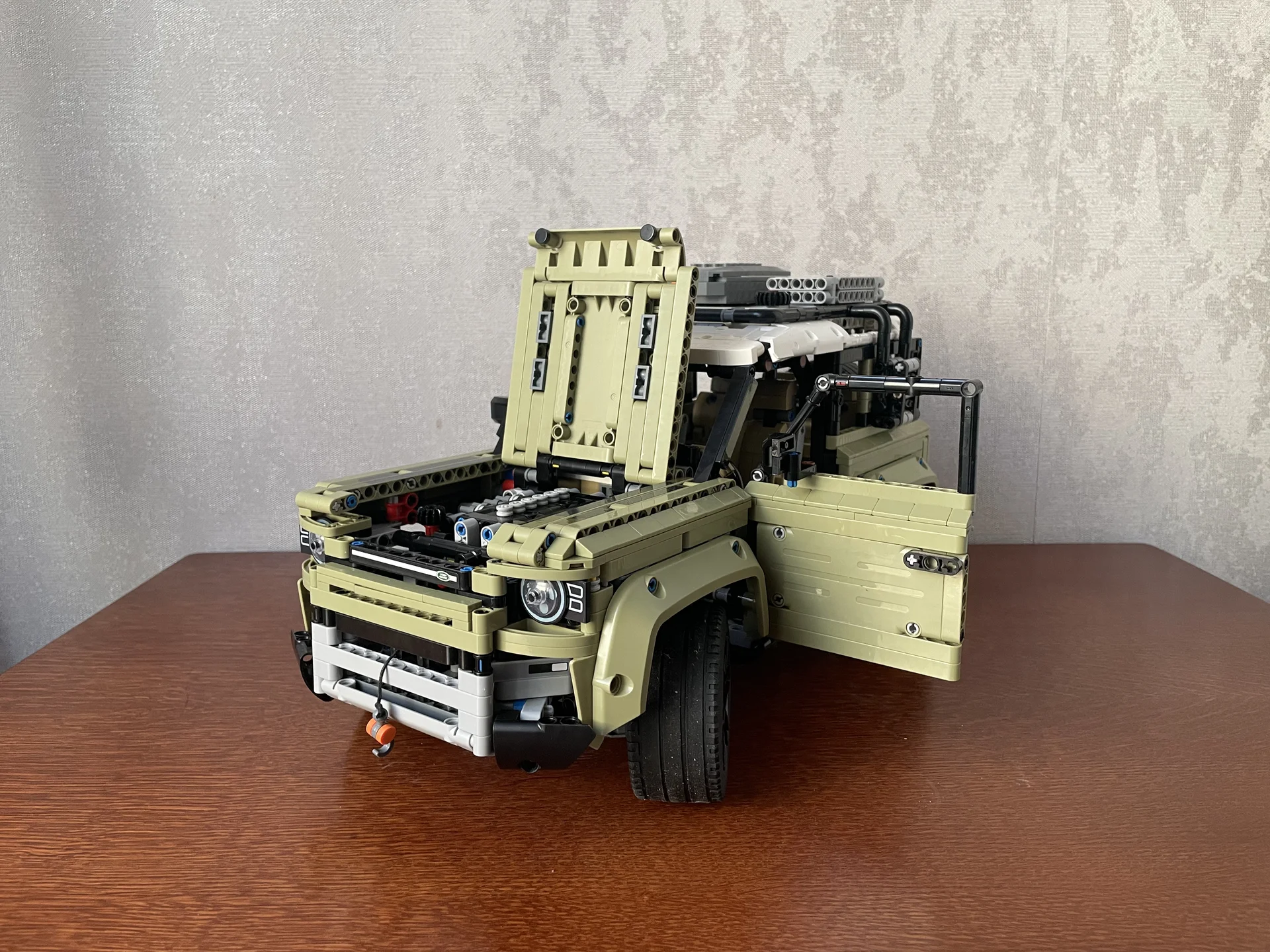 Конструктор Land Rover Defender (Аналог 42110) - миниатюра 6