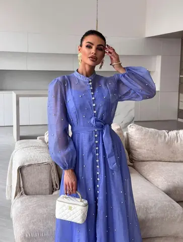 Длинное сиреневое платье