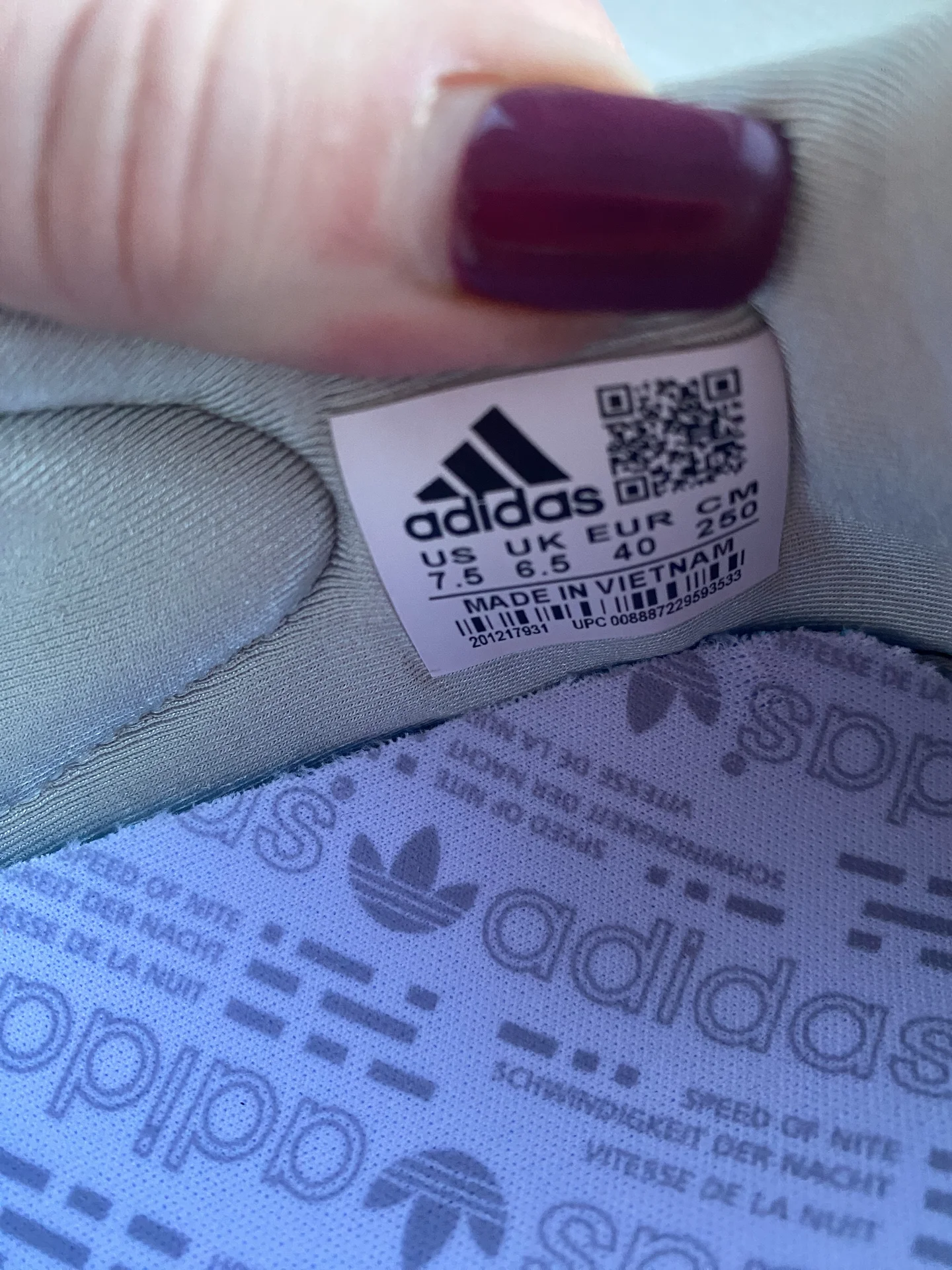 Кроссовки женские Adidas натуральные - миниатюра 4