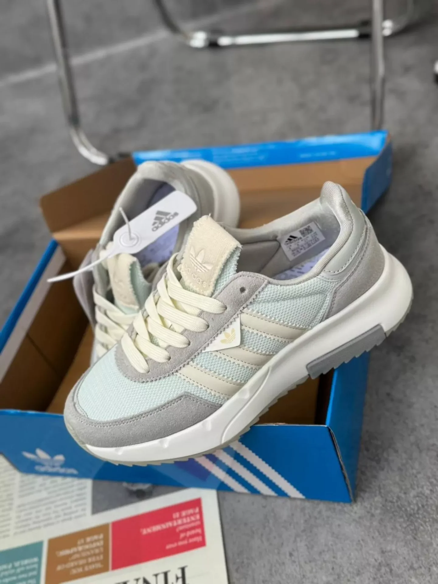 Кроссовки женские Adidas натуральные - миниатюра 8