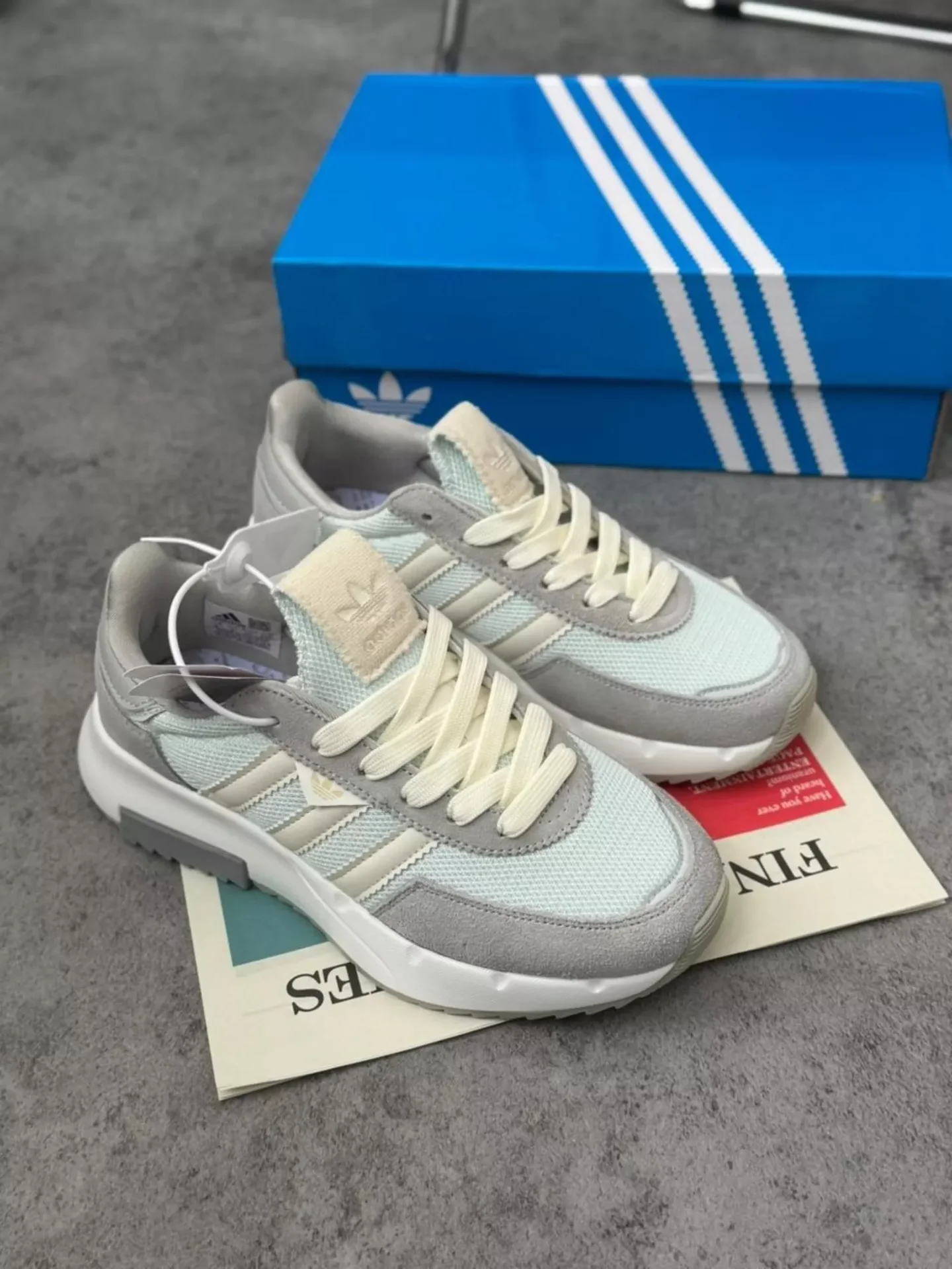 Кроссовки женские Adidas натуральные - миниатюра 10