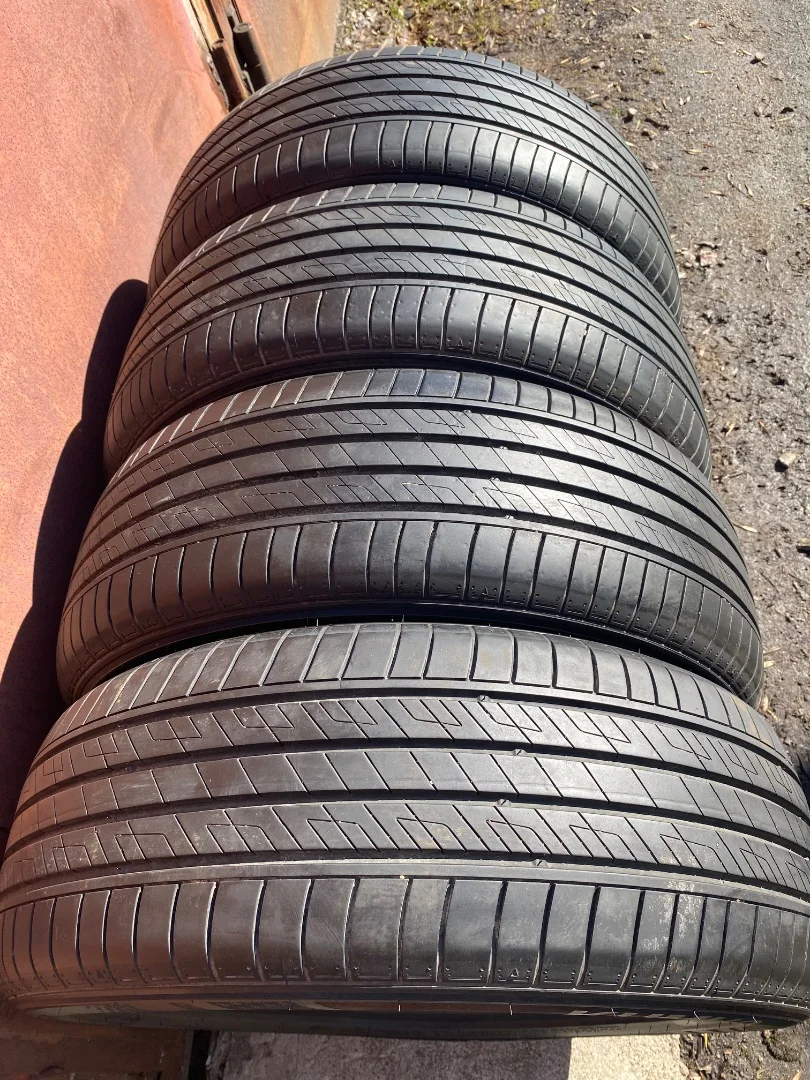 Kumho HS63 225/55R18 - миниатюра 2