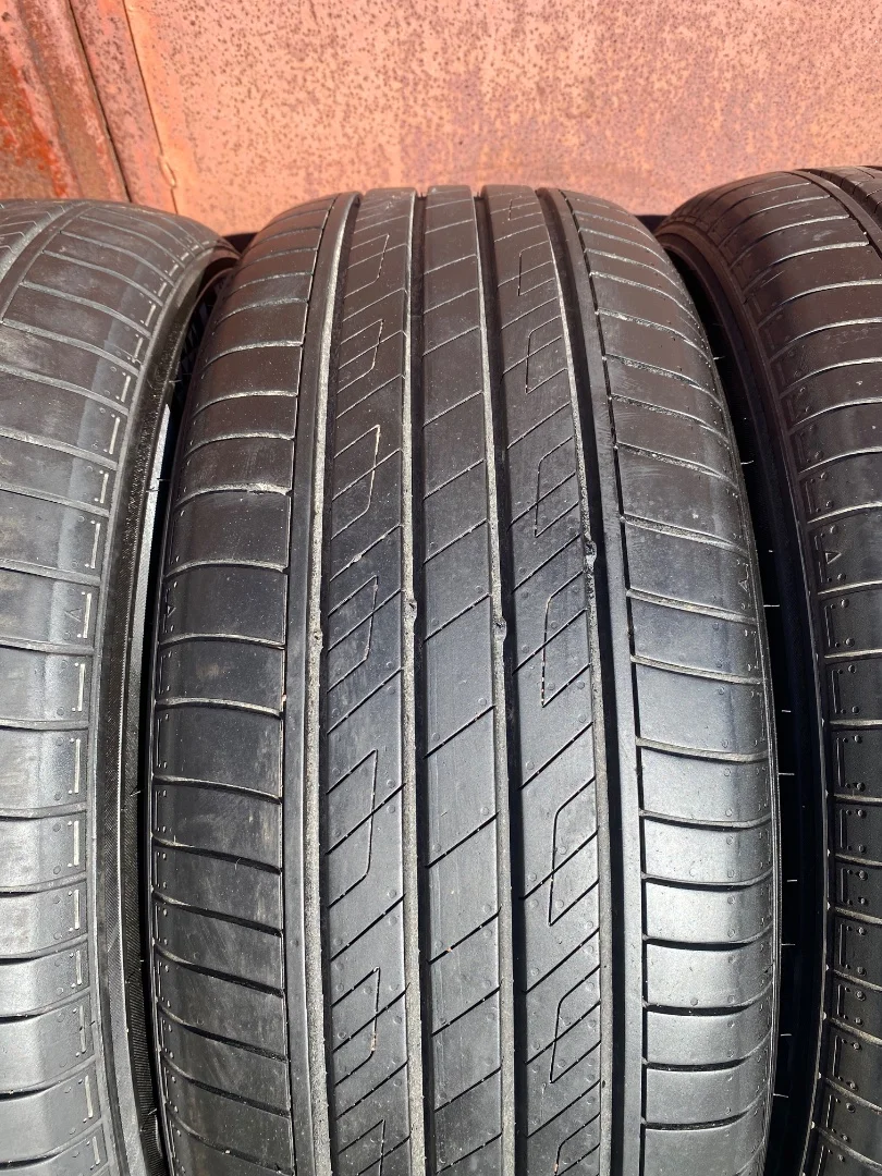 Kumho HS63 225/55R18 - миниатюра 5