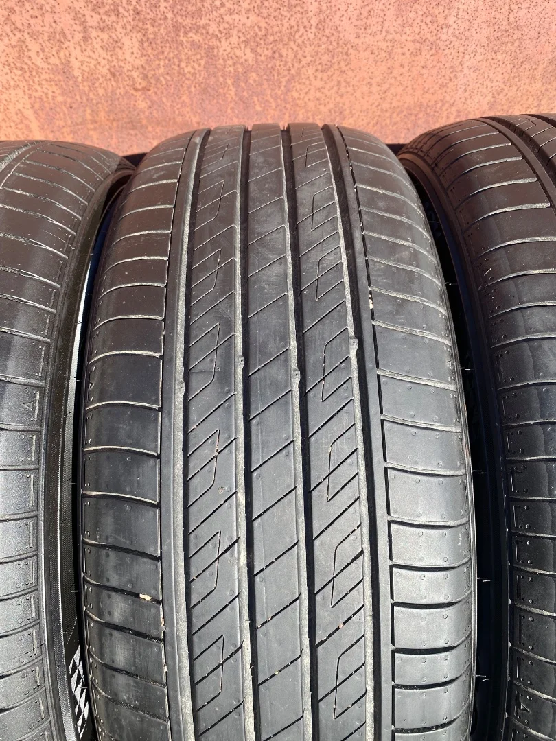 Kumho HS63 225/55R18 - миниатюра 6