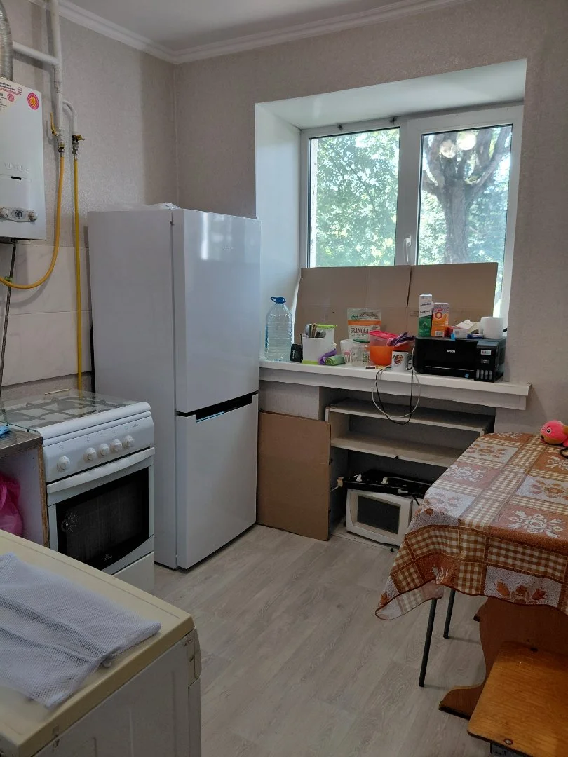 Продаю однокомнатную квартиру - миниатюра 4