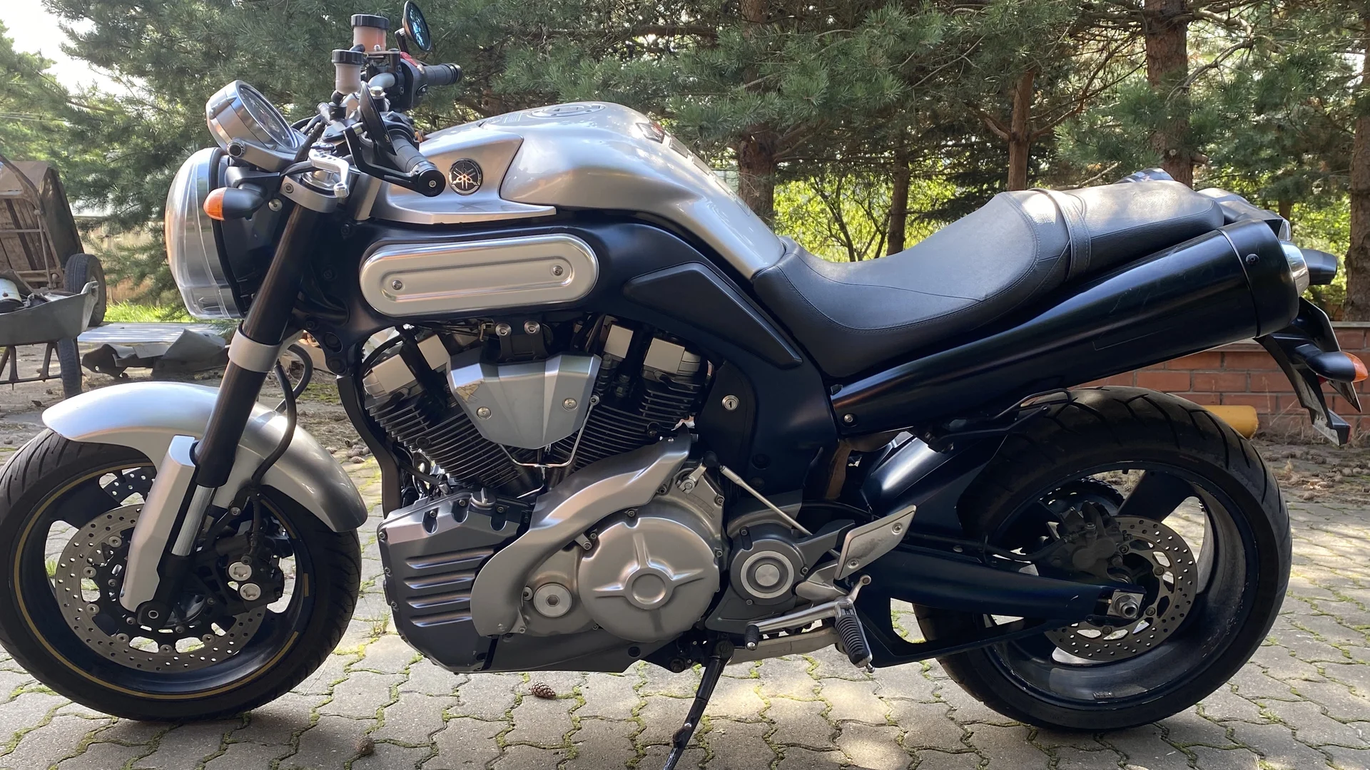 Мотоцикл Yamaha MT-01 - изображение 1