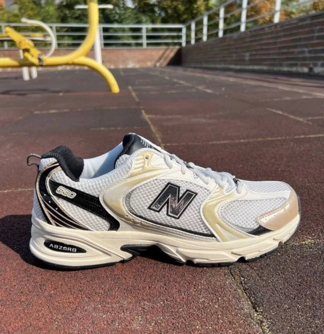 Кроссовки оригинал new balance 530 9,5us - миниатюра 3