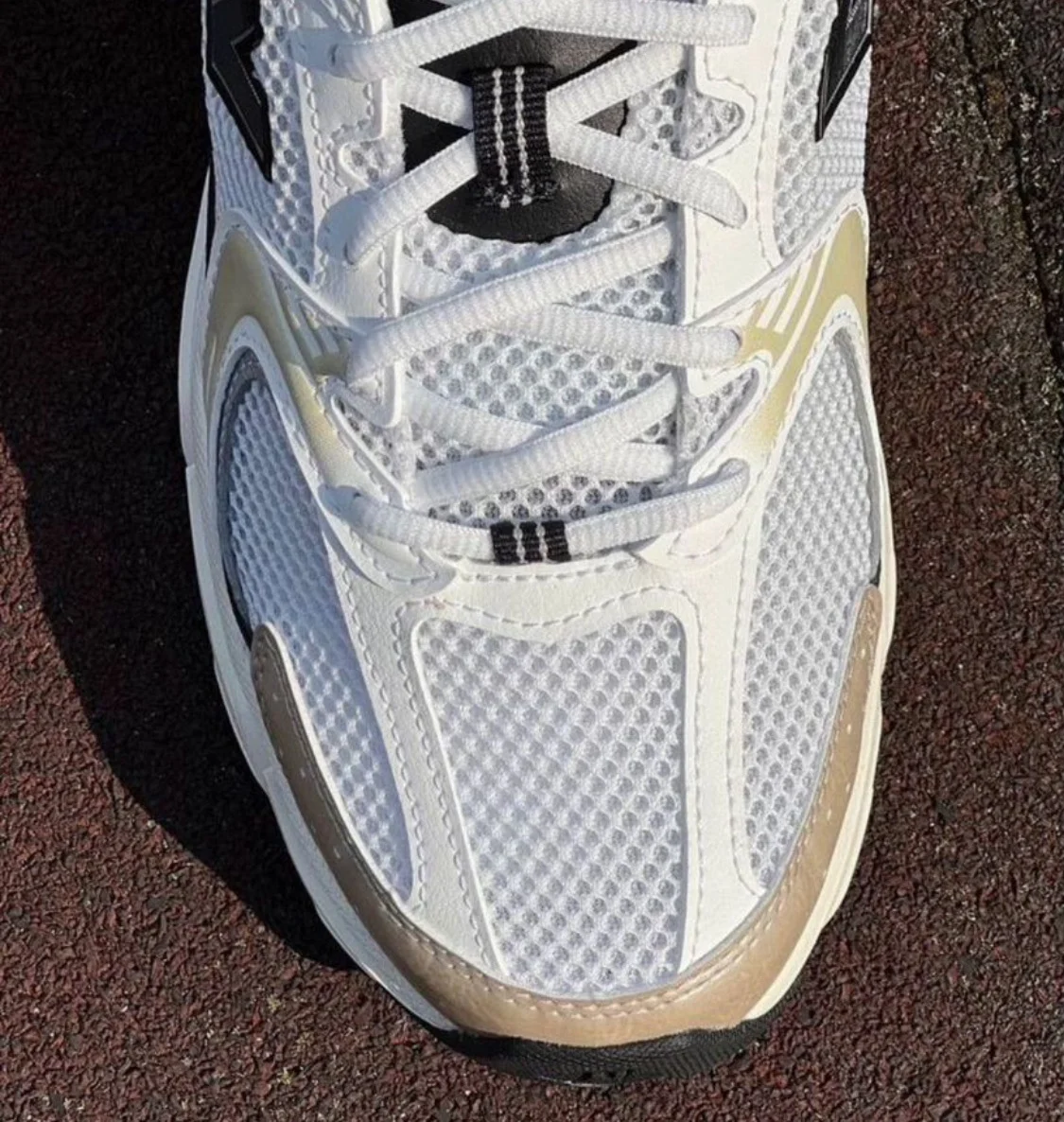 Кроссовки оригинал new balance 530 9,5us - миниатюра 4