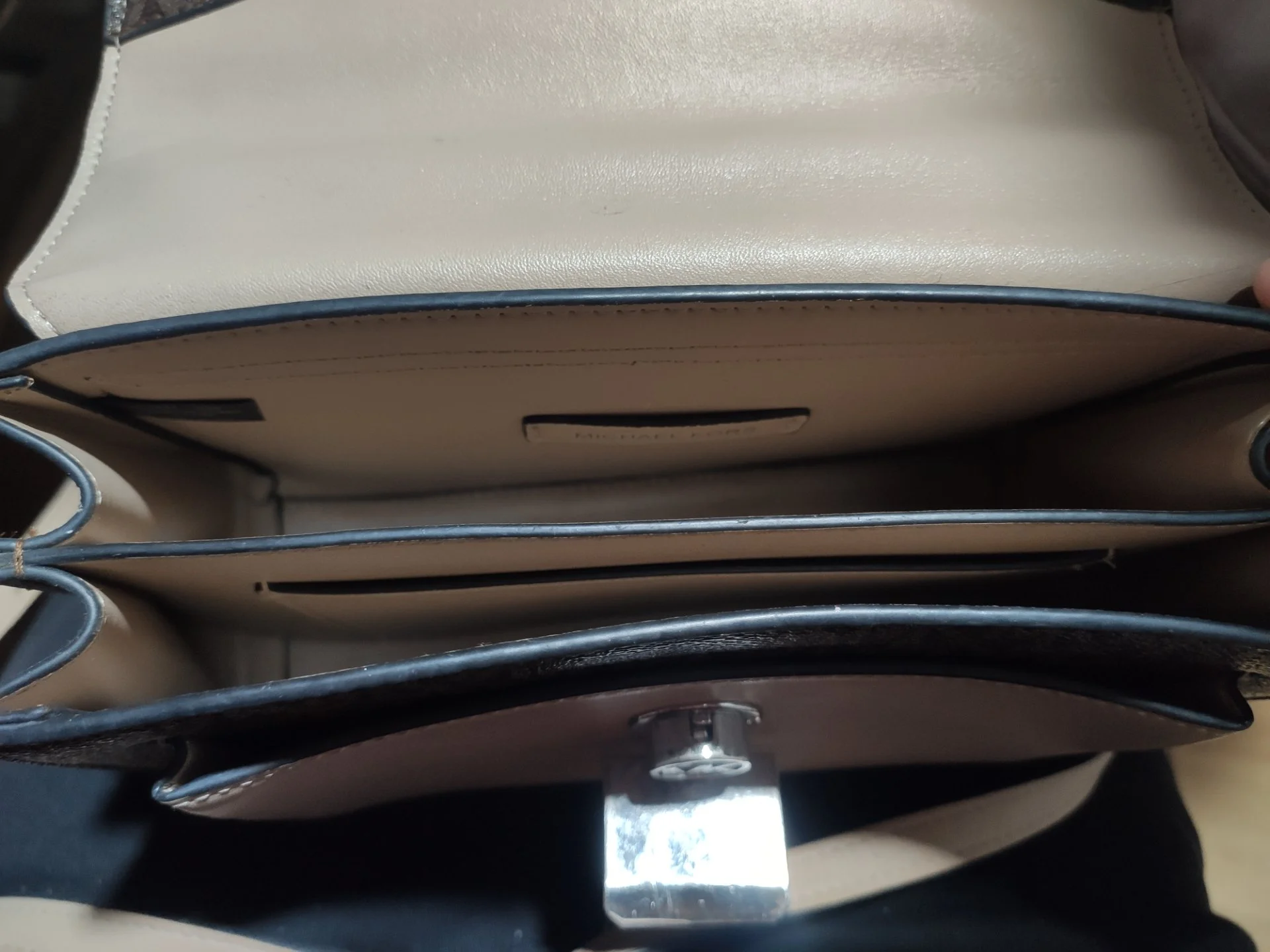 Michael Kors Lita Medium кросс боди - миниатюра 7