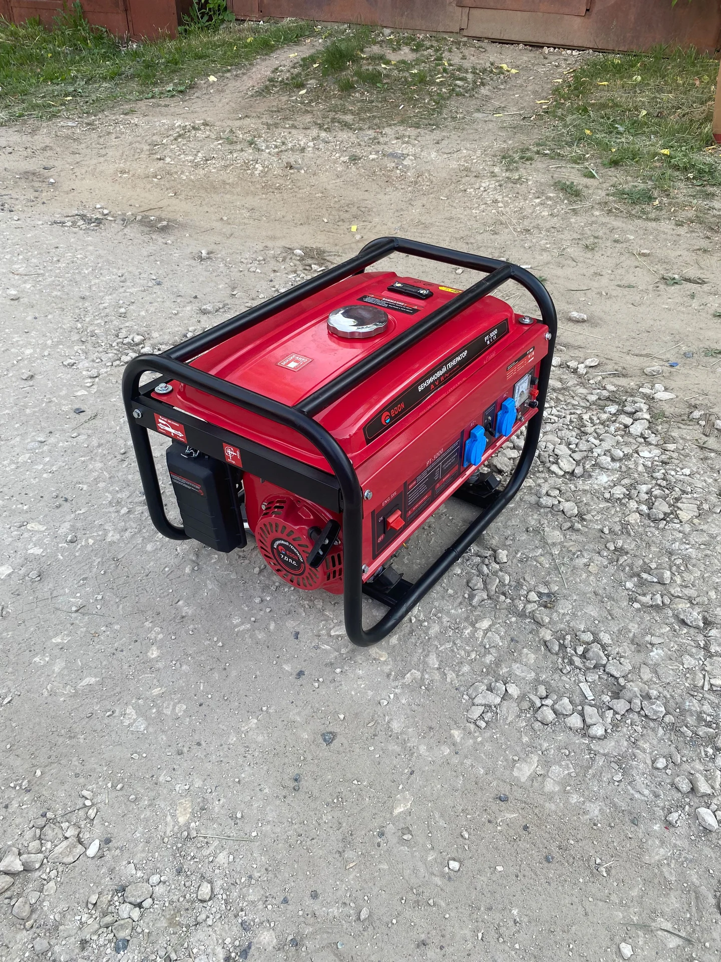 Генератор бензиновый 3 кВт edon pt -3300 - миниатюра 2