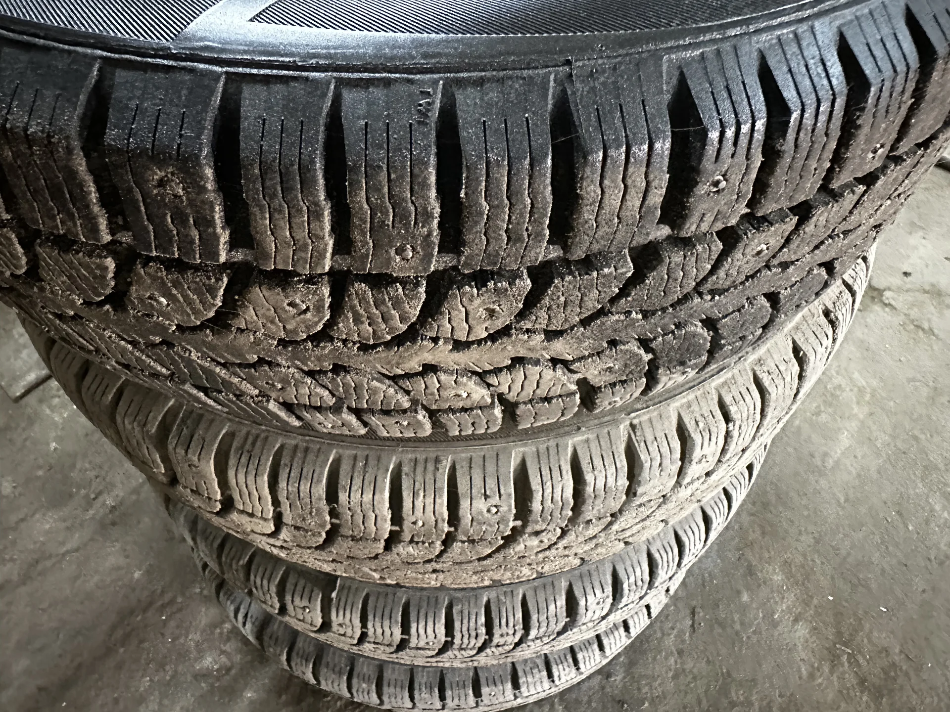 шины зимние R14 185/60 - миниатюра 4