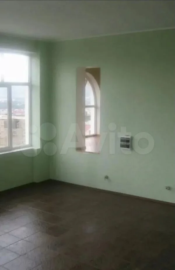Коттедж 842 м² на участке 8,2 сот. - миниатюра 7