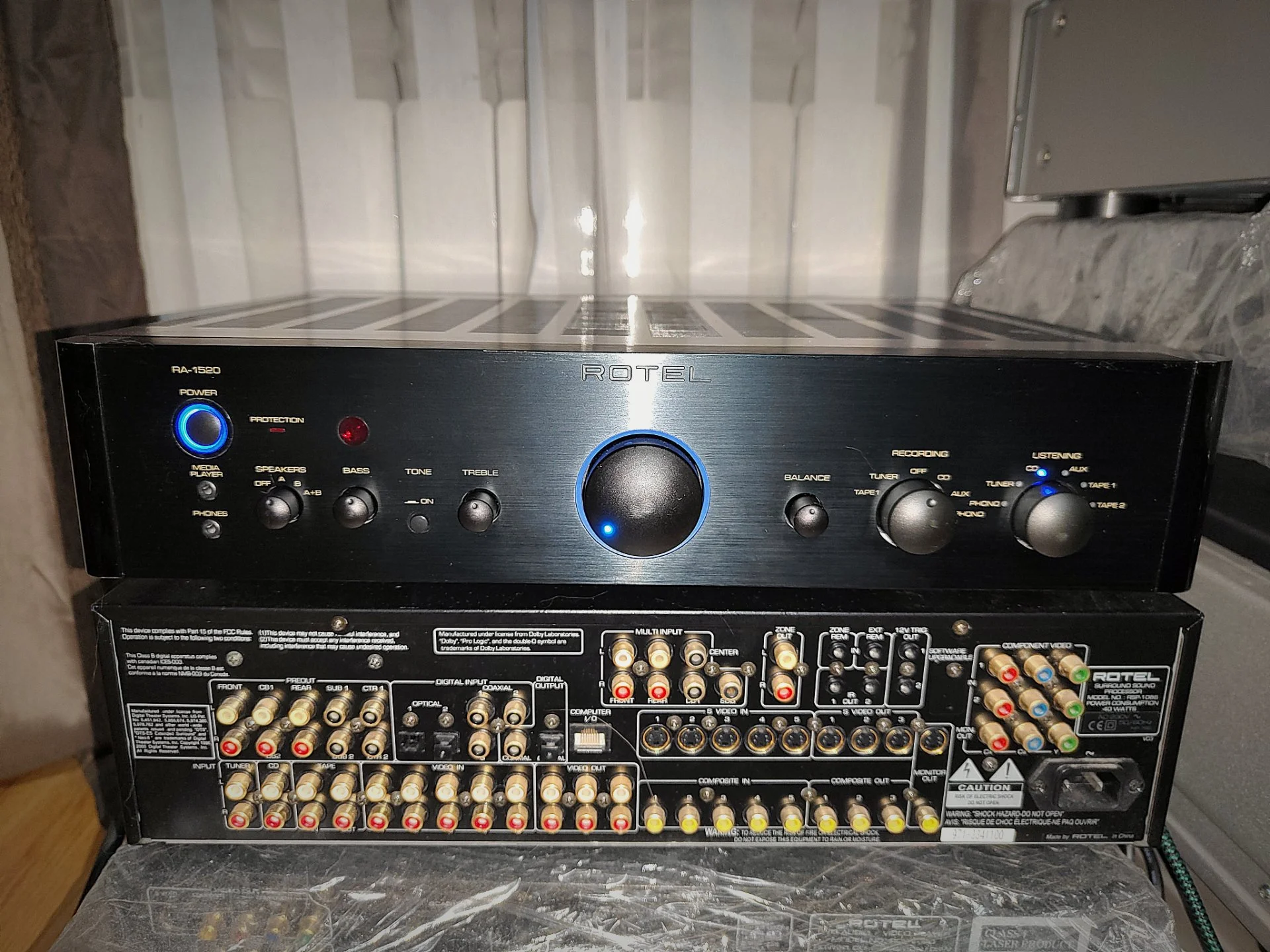 Усилитель Rotel ra-1520, в хорошем состоянии. Работает безупречно. Звучание отличное! Нет родного пу - миниатюра 3