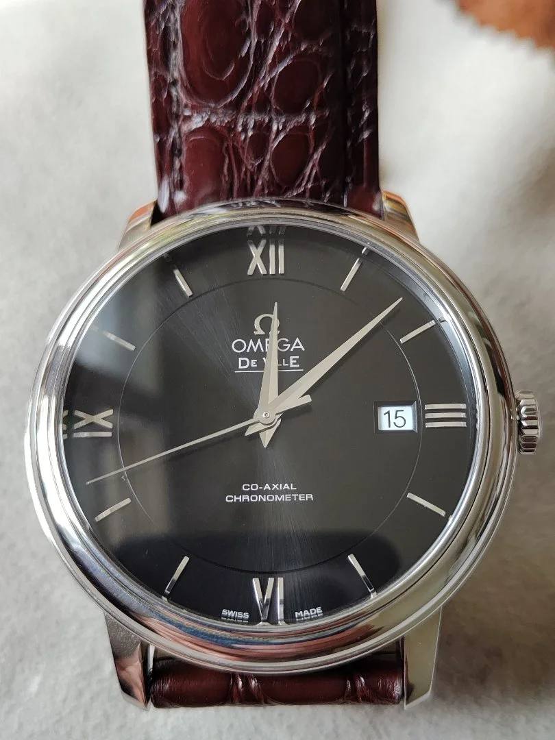 часы Omega De Ville 424.13.40.20.01.001, в отличном состоянии. Диаметр корпуса 39,5мм. Стекло сапфир