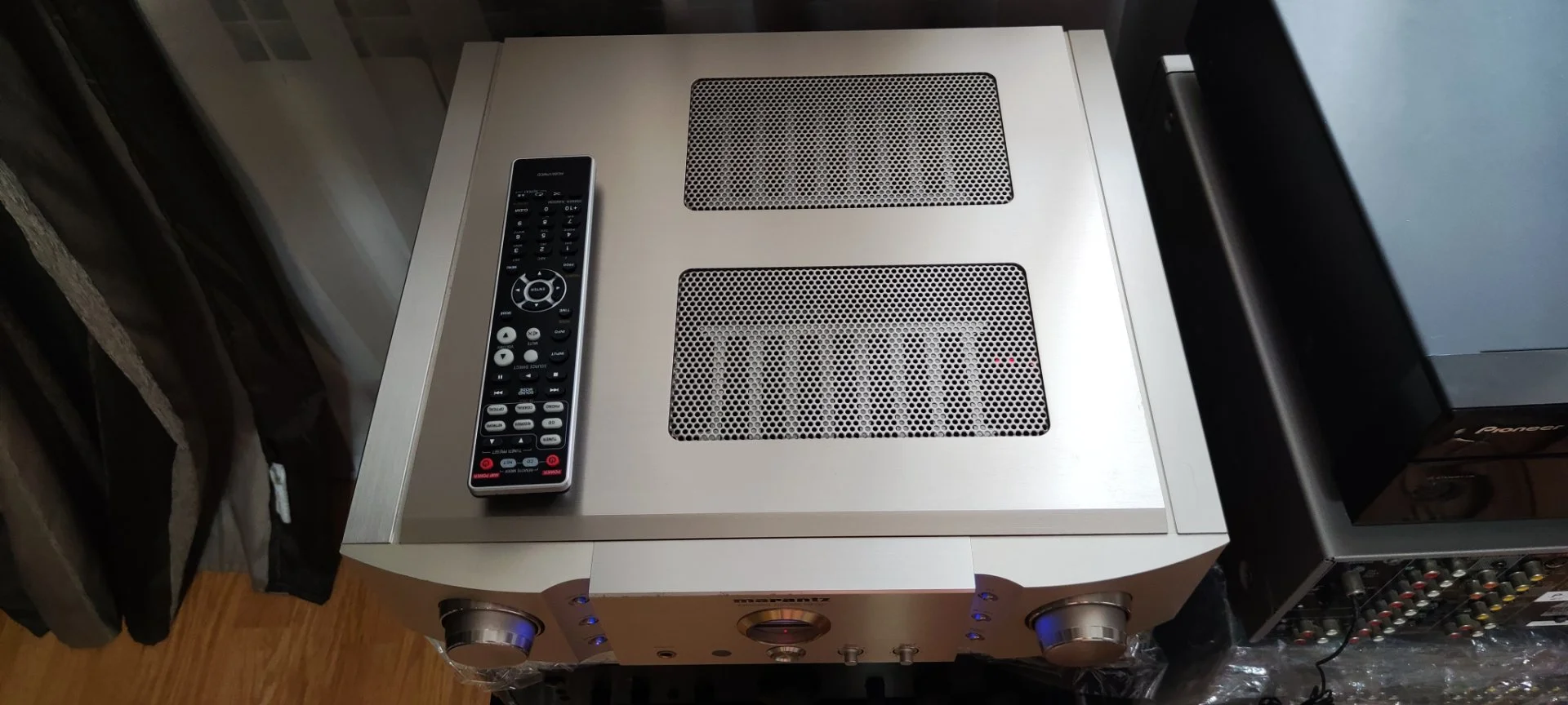 Усилитель Marantz pm-13s1 - миниатюра 3
