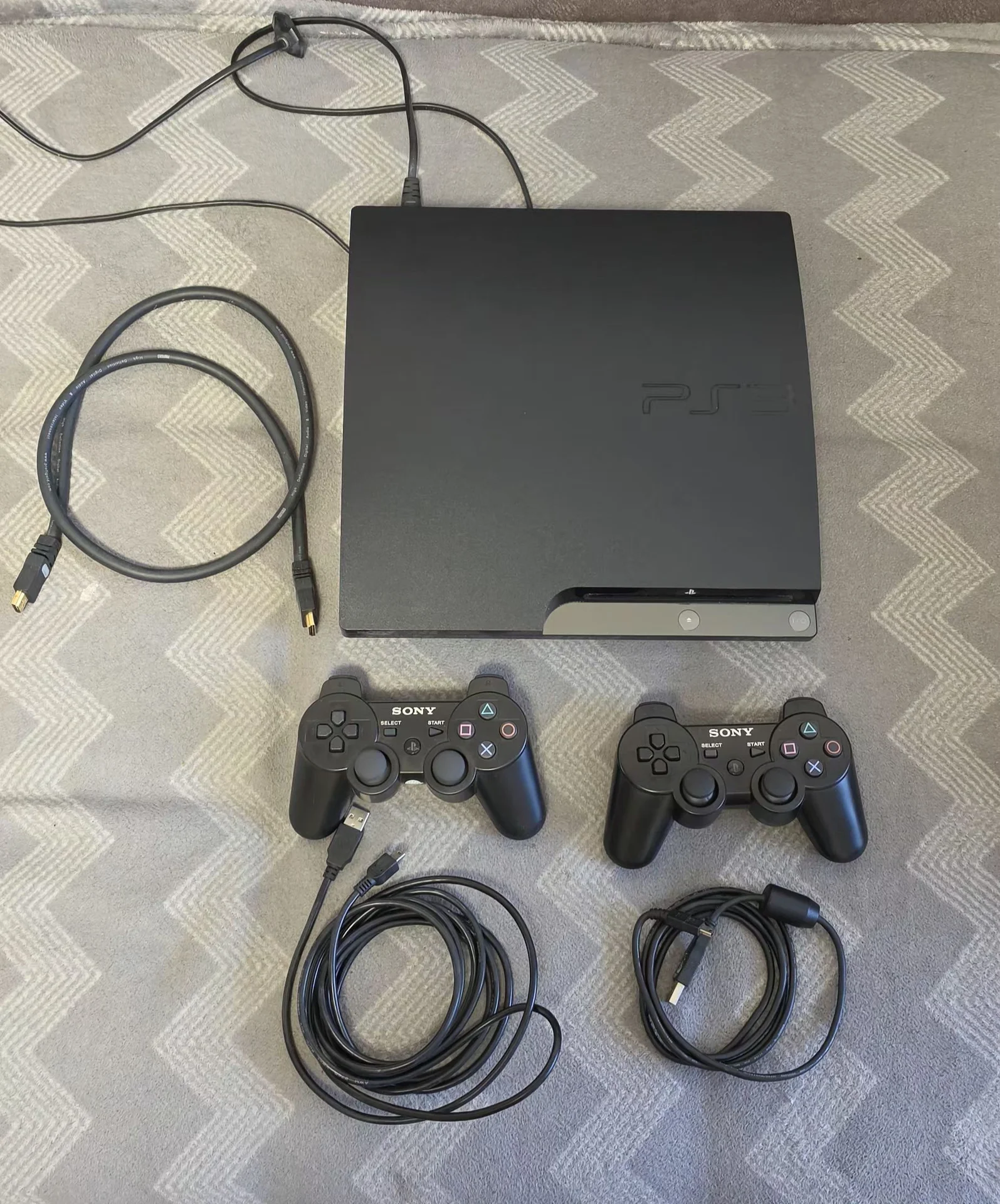 Sony PlayStation 3 slim прошитая - изображение 1