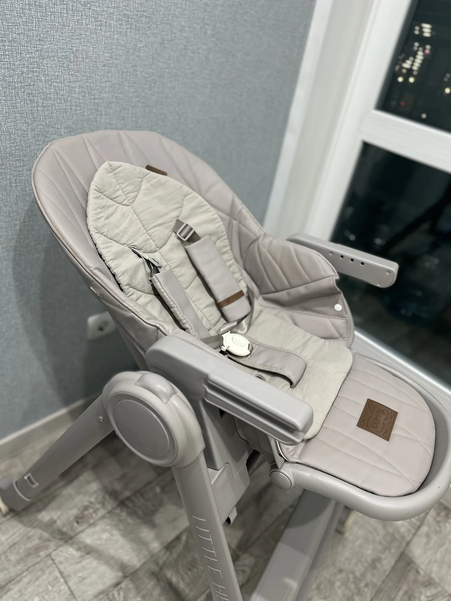 Детский стульчик для кормления happy baby - миниатюра 7