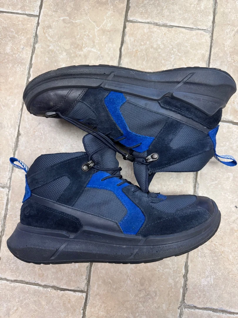 Ecco biom кроссовки 40 - изображение 1
