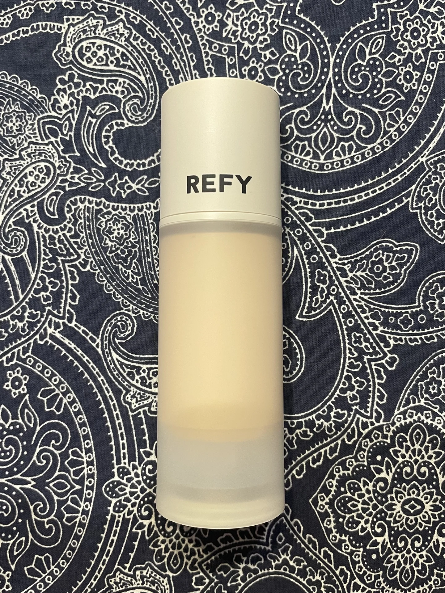 Тональный крем Refy