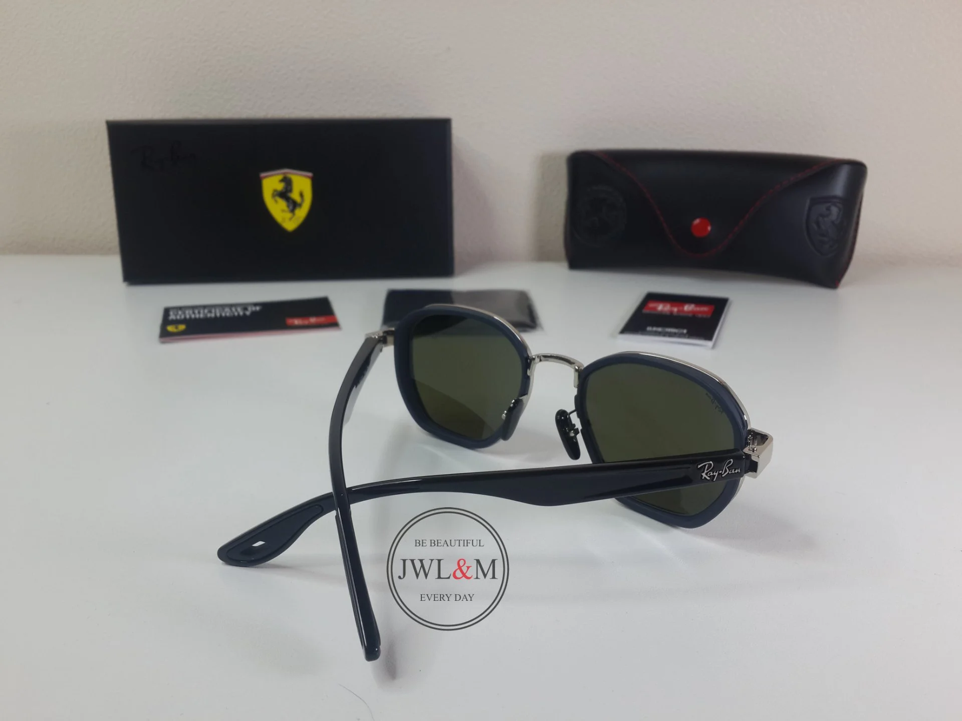 Солнцезащитные очки Ray Ban Ferrari - миниатюра 6