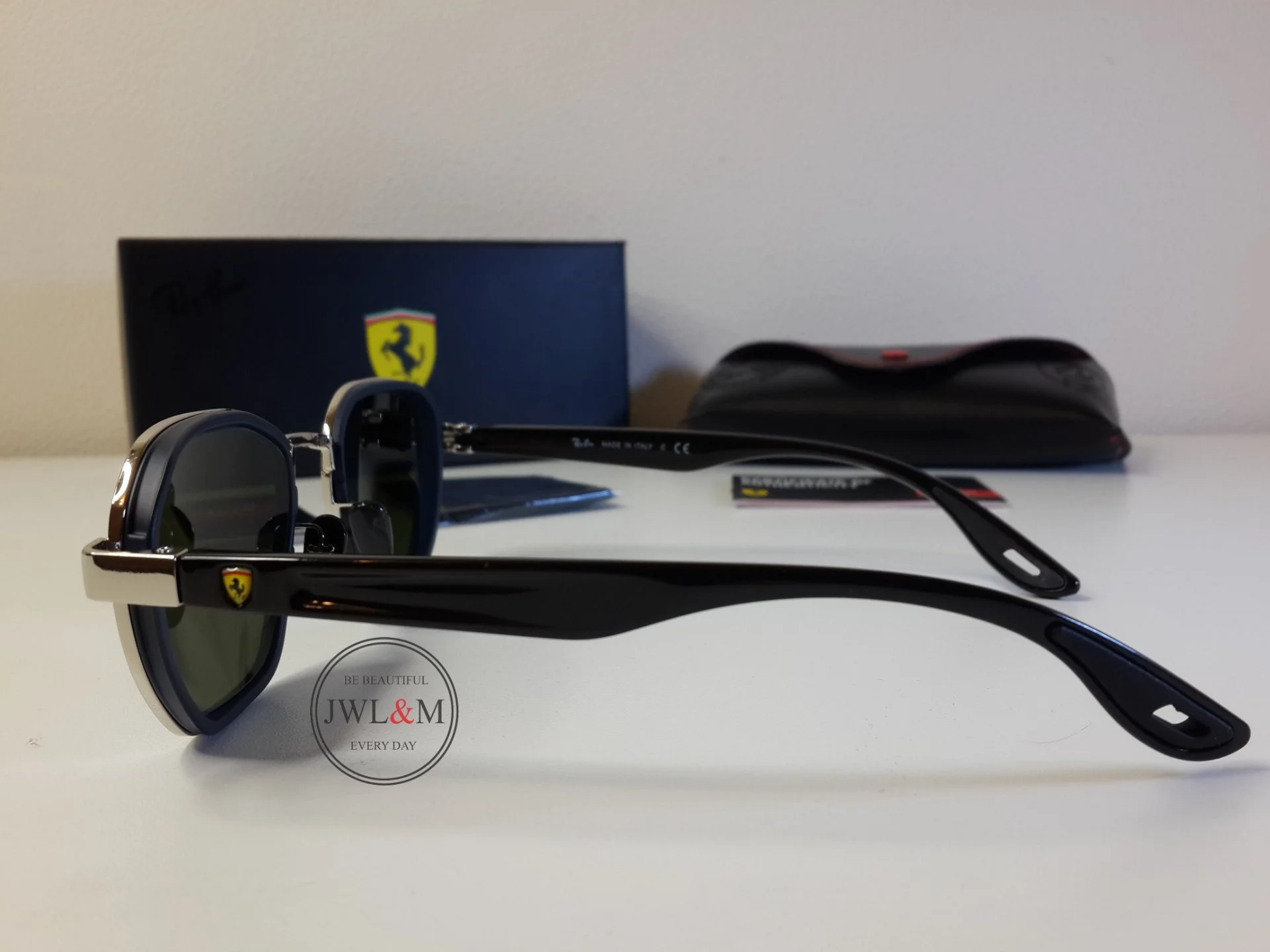 Солнцезащитные очки Ray Ban Ferrari - миниатюра 9