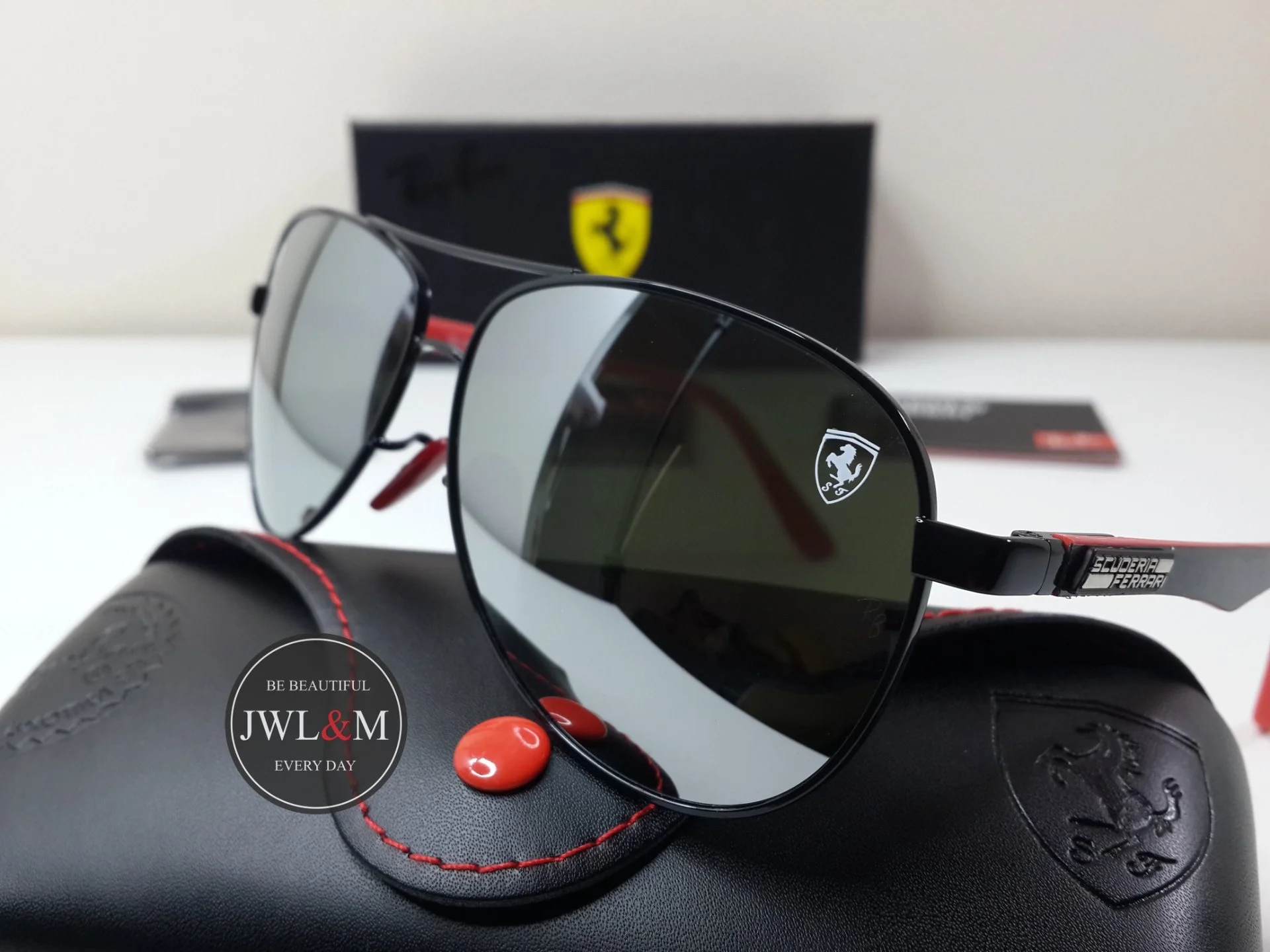 Солнцезащитные очки Ray Ban Ferrari - миниатюра 7