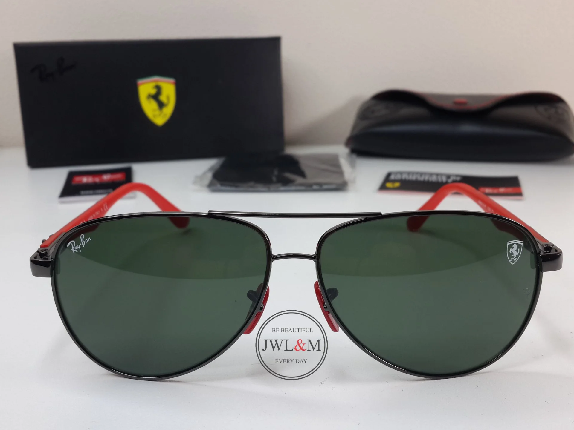 Солнцезащитные очки Ray Ban Ferrari - миниатюра 8